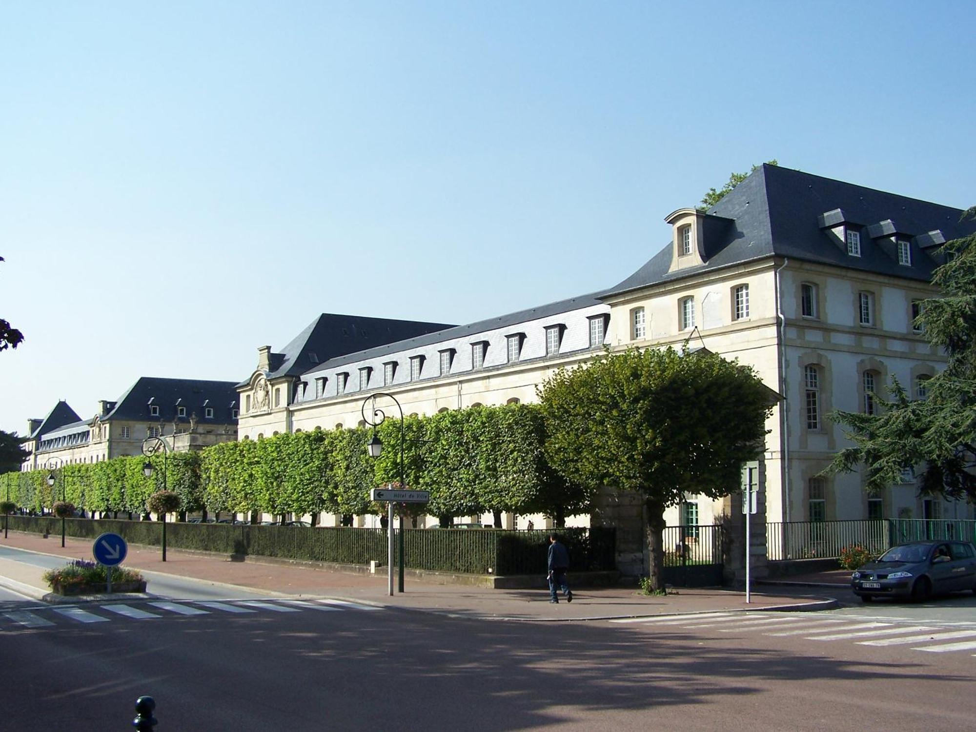 La Douce Evasion A 13 Minutes Du Chateau De Versailles Saint-Cyr-l'Ecole Bagian luar foto